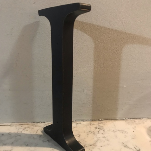 Decorative wooden “I” - Picture 2 of 6